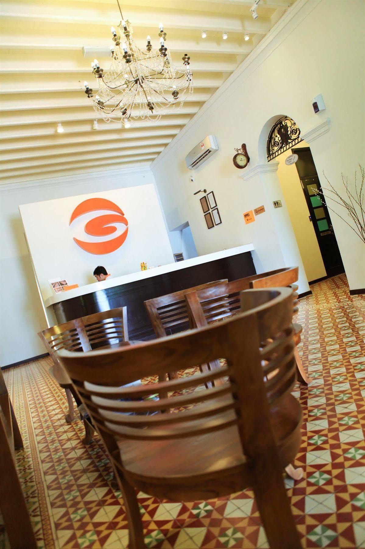 G Inn George Town Exterior foto